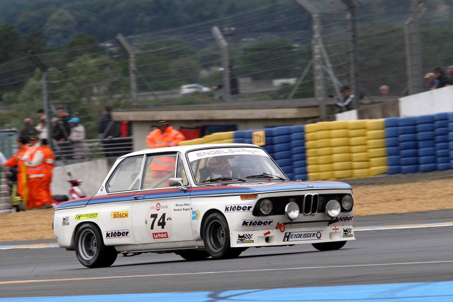 BMW 2002 Le Mans 1975